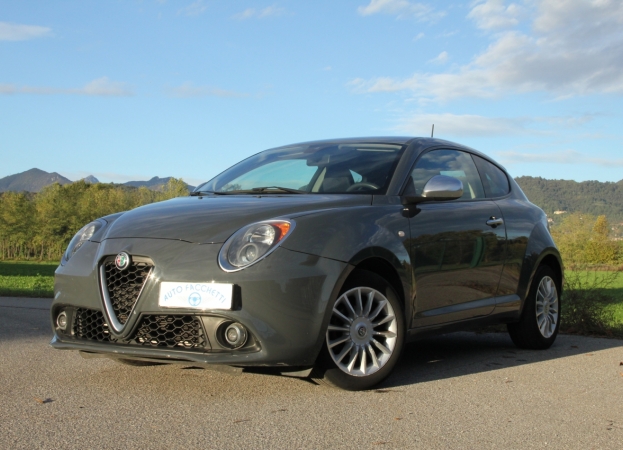 Alfa Romeo MiTo 1.4 Super 78cv adatta neopatentati